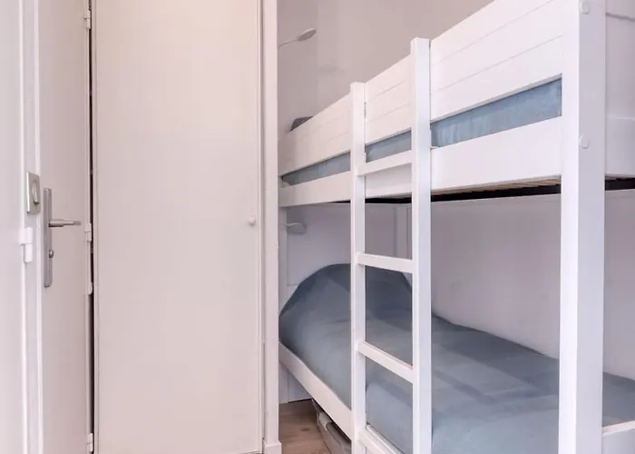 T2 200m From Lavandou Classified 3 * Le Lavandou